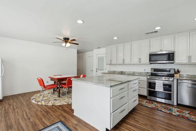 746 Cedarwood Drive, Cedar Hill, TX 75104