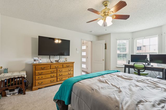 746 Cedarwood Drive, Cedar Hill, TX 75104