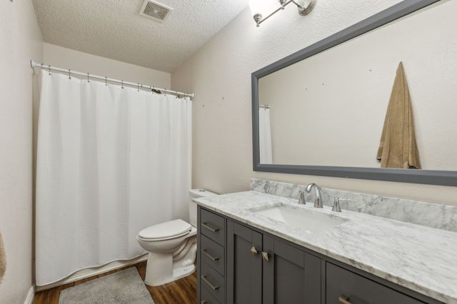 746 Cedarwood Drive, Cedar Hill, TX 75104
