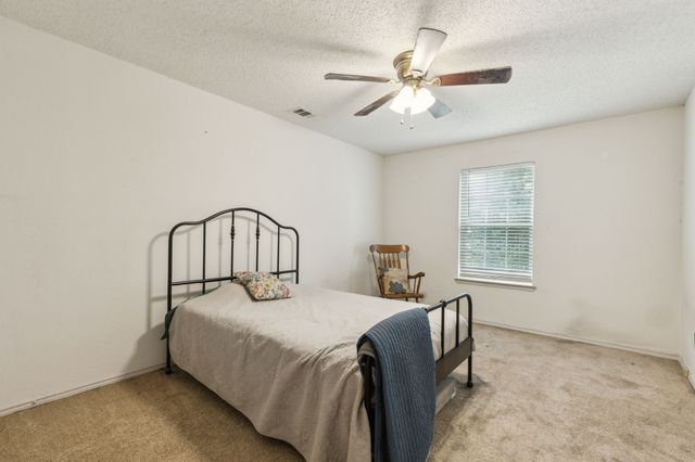 746 Cedarwood Drive, Cedar Hill, TX 75104