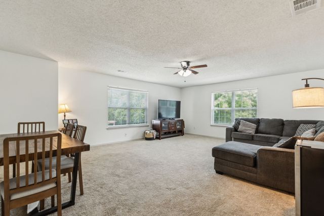 746 Cedarwood Drive, Cedar Hill, TX 75104