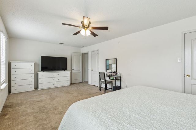 746 Cedarwood Drive, Cedar Hill, TX 75104