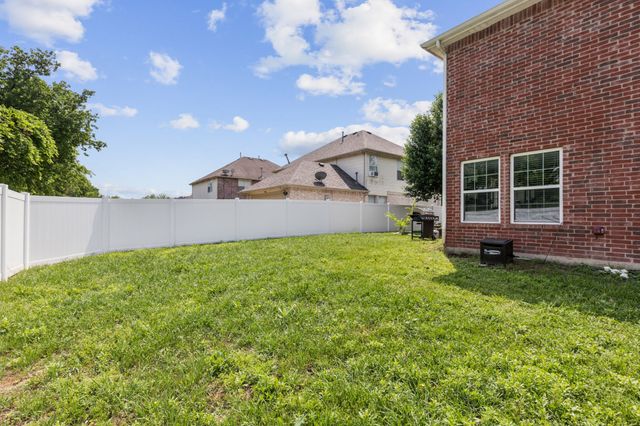 746 Cedarwood Drive, Cedar Hill, TX 75104