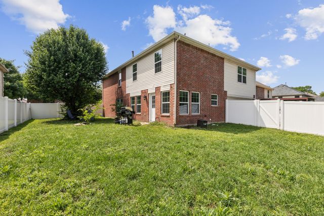 746 Cedarwood Drive, Cedar Hill, TX 75104