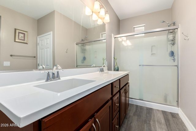 2821 S SKYLINE Drive 129, Mesa, AZ 85212