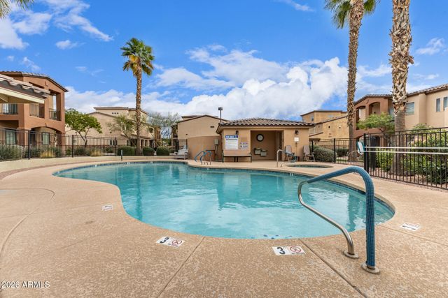 2821 S SKYLINE Drive 129, Mesa, AZ 85212
