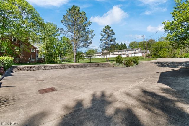 5030 Manchester Road, Akron, OH 44319