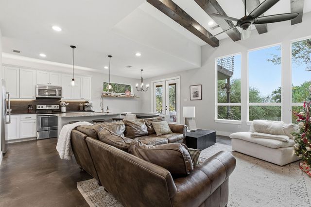 10012 Janet LOOP, Dripping Springs, TX 78620