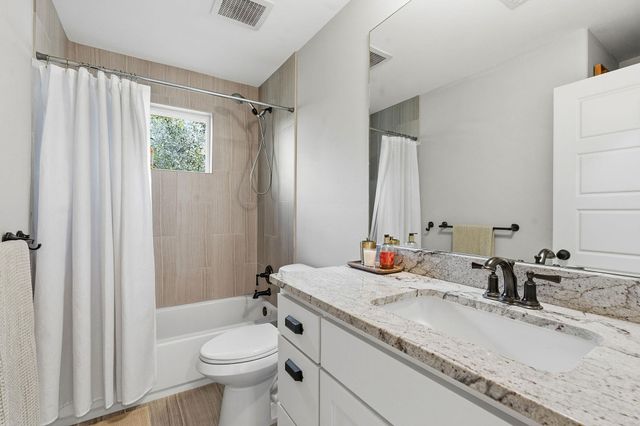 10012 Janet LOOP, Dripping Springs, TX 78620