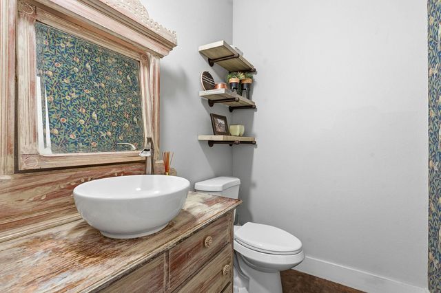 10012 Janet LOOP, Dripping Springs, TX 78620