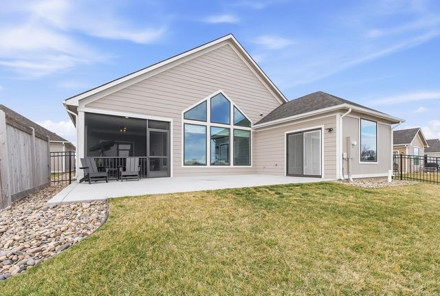 1434 S Monument St, Wichita, KS 67235