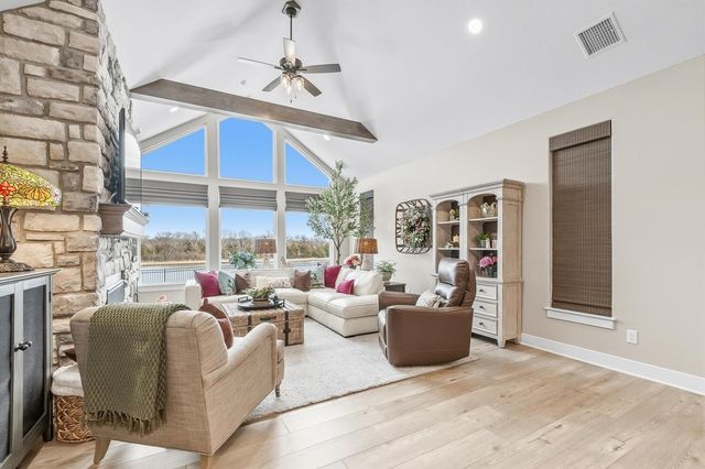 1434 S Monument St, Wichita, KS 67235