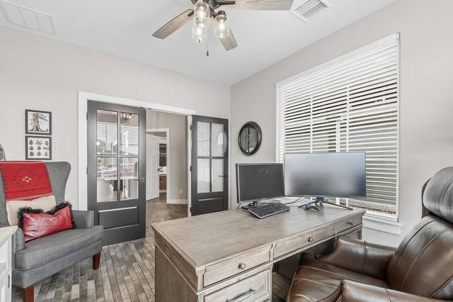 1434 S Monument St, Wichita, KS 67235