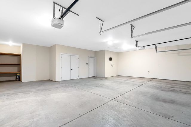 1434 S Monument St, Wichita, KS 67235