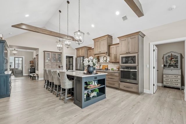 1434 S Monument St, Wichita, KS 67235