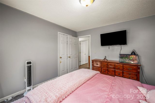 188 East Fork Drive, Ellenboro, NC 28040