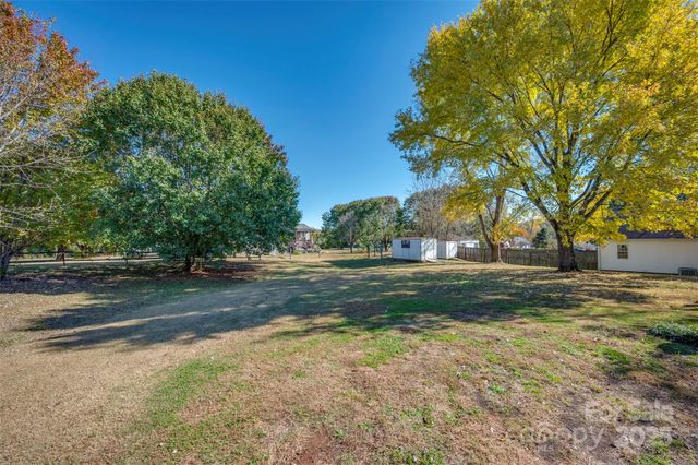 188 East Fork Drive, Ellenboro, NC 28040