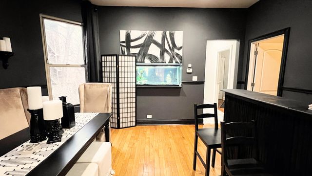 7714 S Marquette Avenue, Chicago, IL 60649