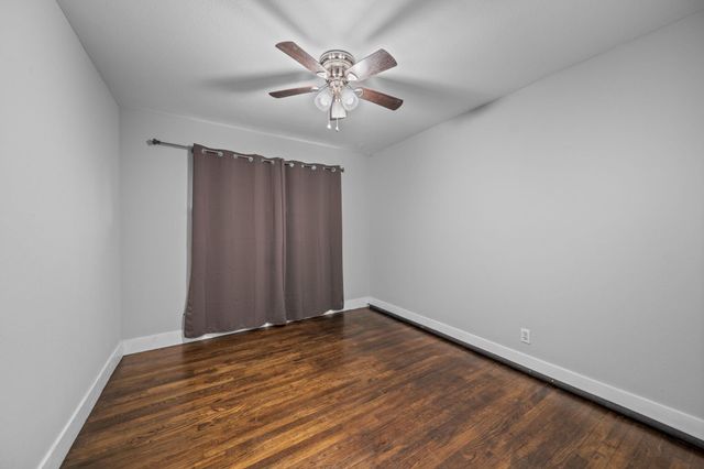 3002 Newcastle Drive, Baytown, TX 77521