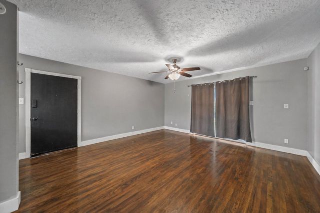 3002 Newcastle Drive, Baytown, TX 77521