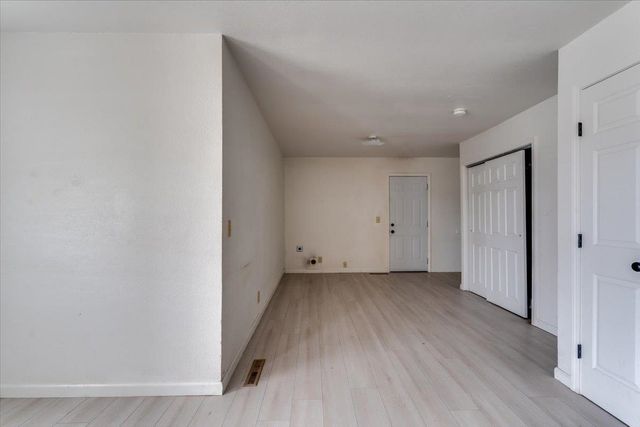 1608 E Catalina St, Wichita, KS 67216