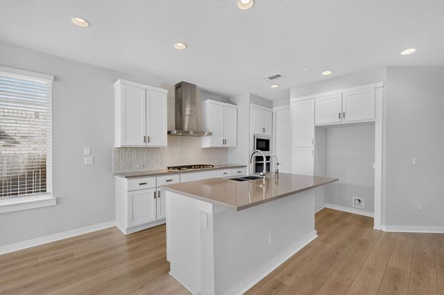 13100 Brave Tenderfoot TRL, Buda, TX 78610