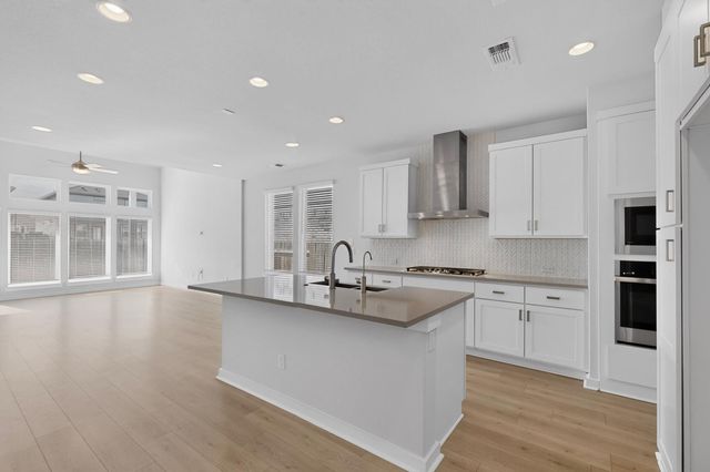 13100 Brave Tenderfoot TRL, Buda, TX 78610