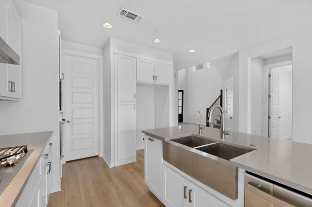 13100 Brave Tenderfoot TRL, Buda, TX 78610