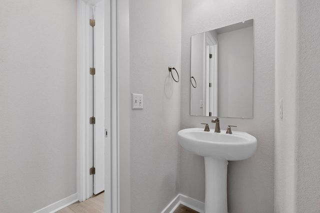 13100 Brave Tenderfoot TRL, Buda, TX 78610