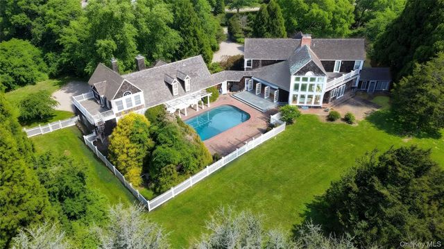 19 and 33 Bridgefield Road, Bridgehampton, NY 11932