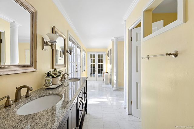19 and 33 Bridgefield Road, Bridgehampton, NY 11932