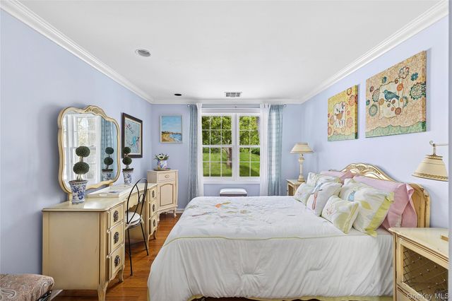 19 and 33 Bridgefield Road, Bridgehampton, NY 11932