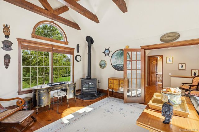 19 and 33 Bridgefield Road, Bridgehampton, NY 11932