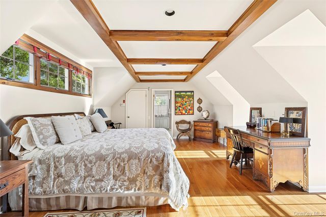 19 and 33 Bridgefield Road, Bridgehampton, NY 11932