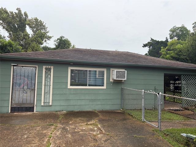 9916 Fulton Street, Houston, TX 77076