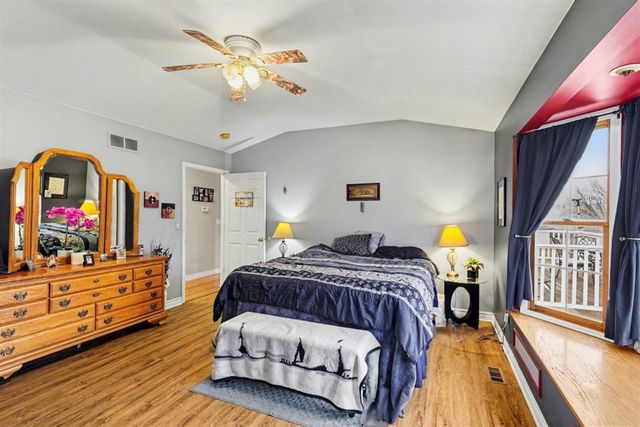 10044 W Sargent Road, Fowlerville, MI 48836