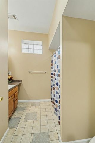 10044 W Sargent Road, Fowlerville, MI 48836