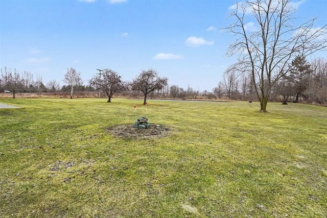 10044 W Sargent Road, Fowlerville, MI 48836