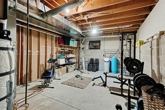 10044 W Sargent Road, Fowlerville, MI 48836