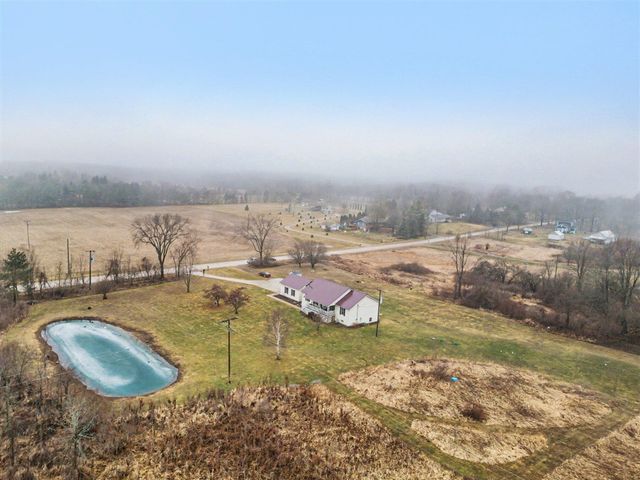10044 W Sargent Road, Fowlerville, MI 48836