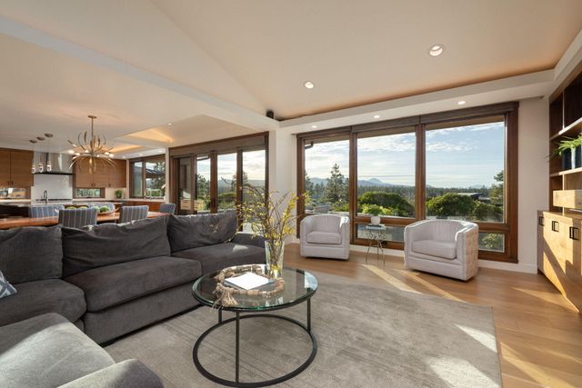 62665 Big Sage Way, Bend, OR 97703