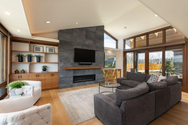 62665 Big Sage Way, Bend, OR 97703