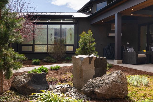 62665 Big Sage Way, Bend, OR 97703