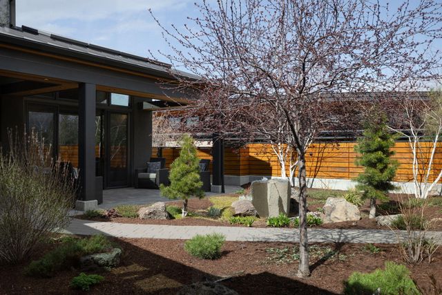 62665 Big Sage Way, Bend, OR 97703