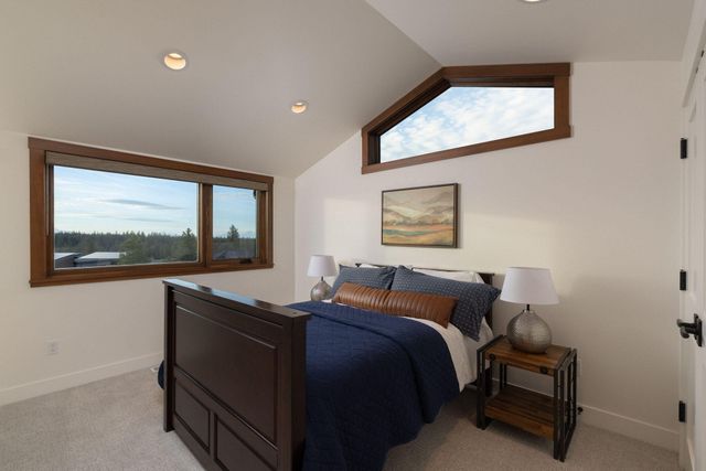 62665 Big Sage Way, Bend, OR 97703