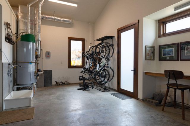 62665 Big Sage Way, Bend, OR 97703