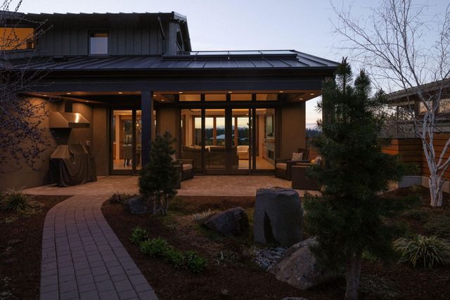 62665 Big Sage Way, Bend, OR 97703