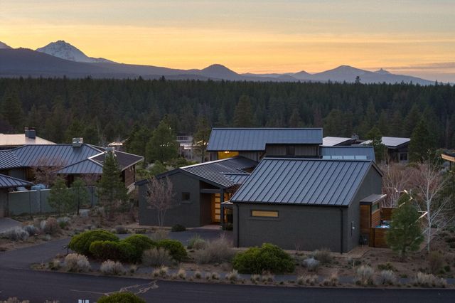 62665 Big Sage Way, Bend, OR 97703