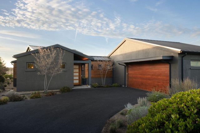 62665 Big Sage Way, Bend, OR 97703