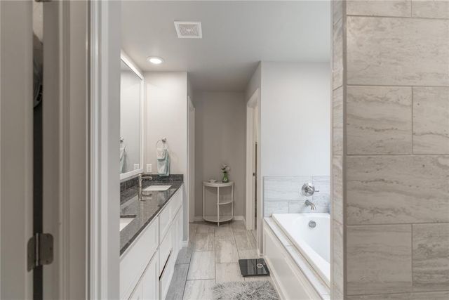 701 Cassandra Lane, Yukon, OK 73099